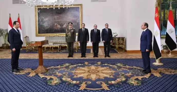 وزير الاتصالات يؤكد استكمال التوسع في الخدمات الرقمية لبناء مجتمع رقمى متكامل