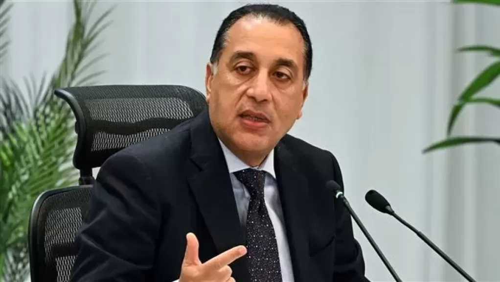 أستاذ علاقات دولية: الحكومة الجديدة مطالبة بالعمل على تعزيز ”الأمن الإنساني”