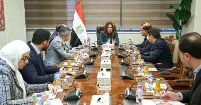 وزيرة التنمية المحلية والبيئة تضع جداول زمنية لتنفيذ مشروعات الاستدامة