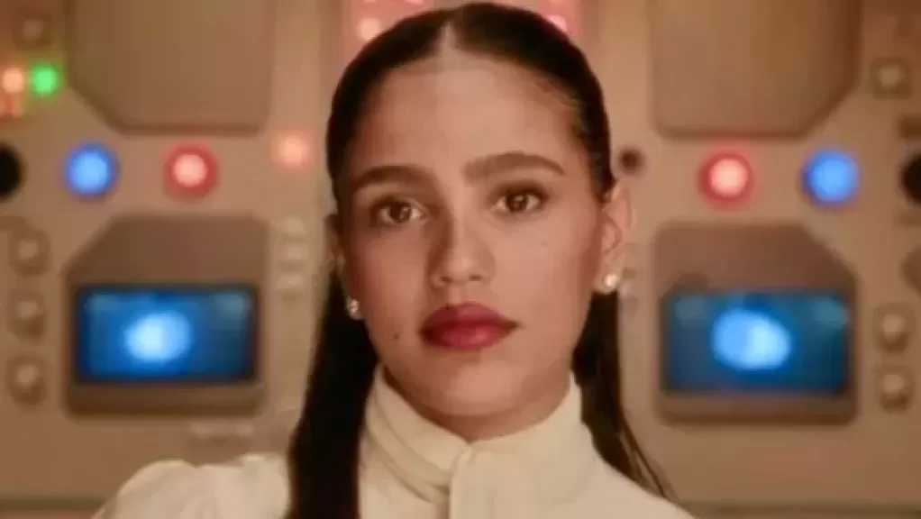 جنا دياب تطرح أغنية معاك بغني