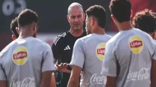 الأهلي يتدرب في التتش بآخر بروفة استعدادا للجيش الملكي