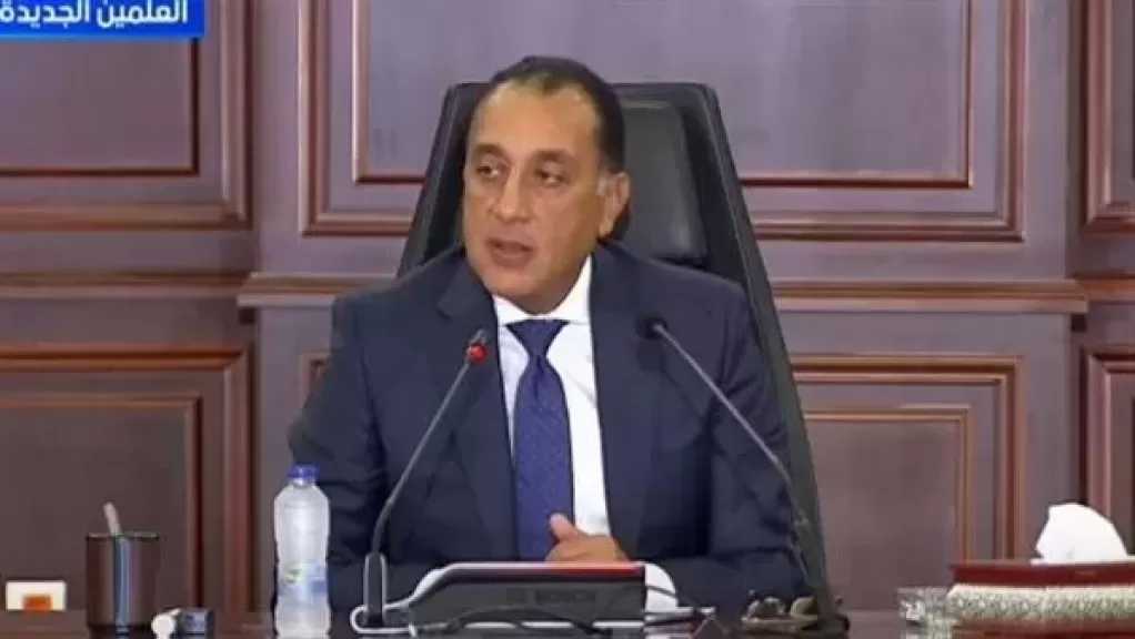 رئيس الوزراء يستعرض تقريرًا مفصلًا حول مبادرة إنهاء قوائم الانتظار للعمليات الجراحية