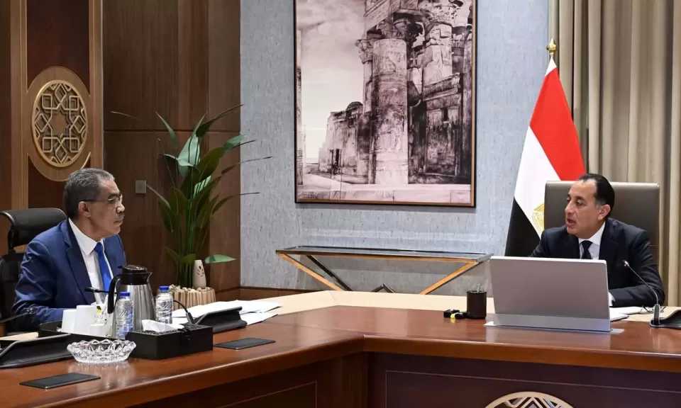 رئيس الوزراء يستعرض مع وزير الدولة للإعلام ”خطة عمل” المرحلة المقبلة