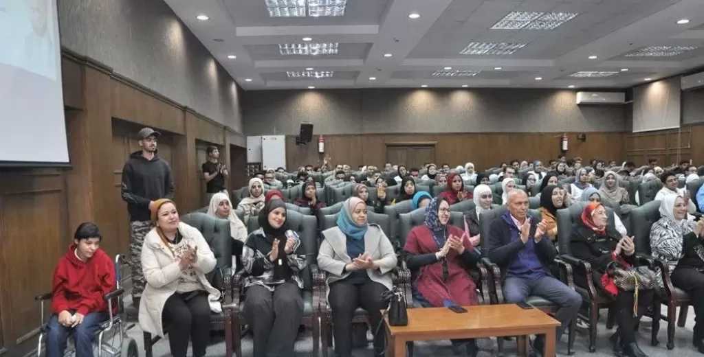 ”رمضان بناء الإنسان” ندوة في جامعة عين شمس | صور