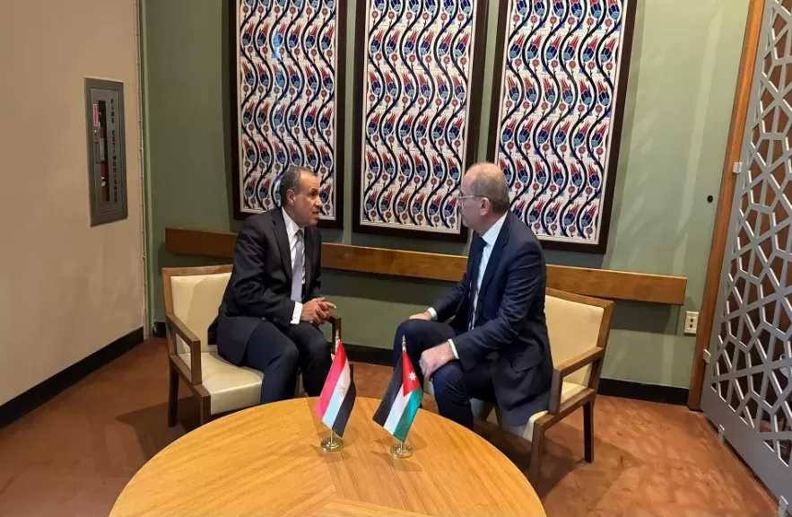 وزيرا خارجية مصر والأردن يؤكدان ضرورة ضمان استمرار تدفق المساعدات الإنسانية لقطاع غزة والتمهيد للتعافي المبكر