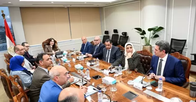 وزيرة الإسكان تبحث تسويق عدد من مشروعات هيئة المجتمعات العمرانية