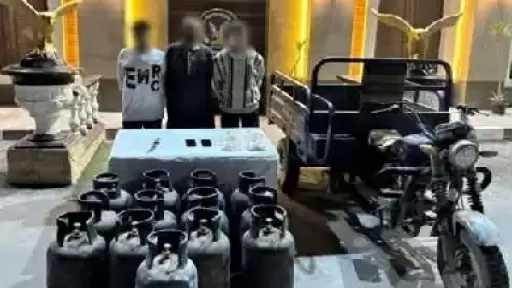 أمن أسيوط يكشف غموض العثور على جثمان طفل وإصابة آخر بأرض زراعية