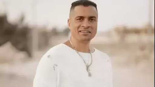 على قدورة يكشف سر غضبه من حسن شاكوش.. فيديو