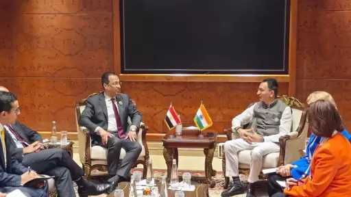 وزير الاتصالات يبحث مع المستشار العلمي للرئيس الأمريكي سبل الاستفادة من التجربة الأمريكية في الذكاء الاصطناعي