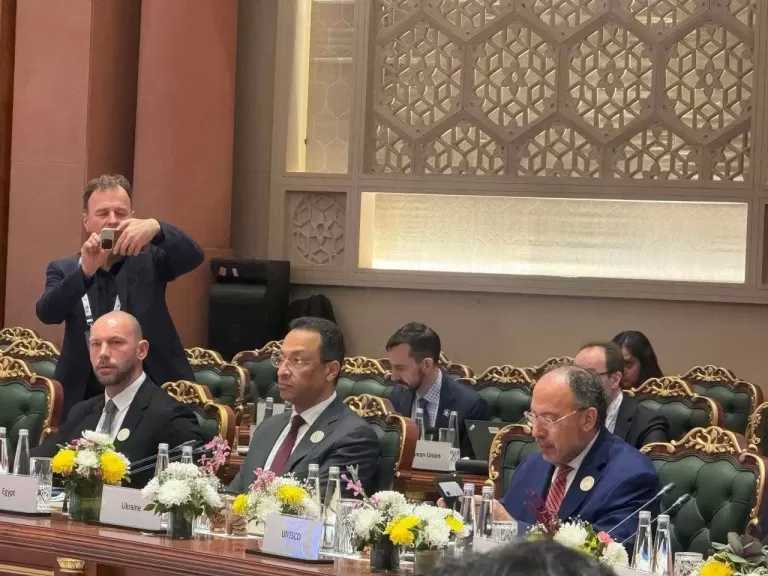 المهندس رأفت هندي: مستقبل الذكاء الاصطناعي يصاغ من خلال رؤية جماعية ومسؤولية متبادلة وقيم إنسانية مشتركة