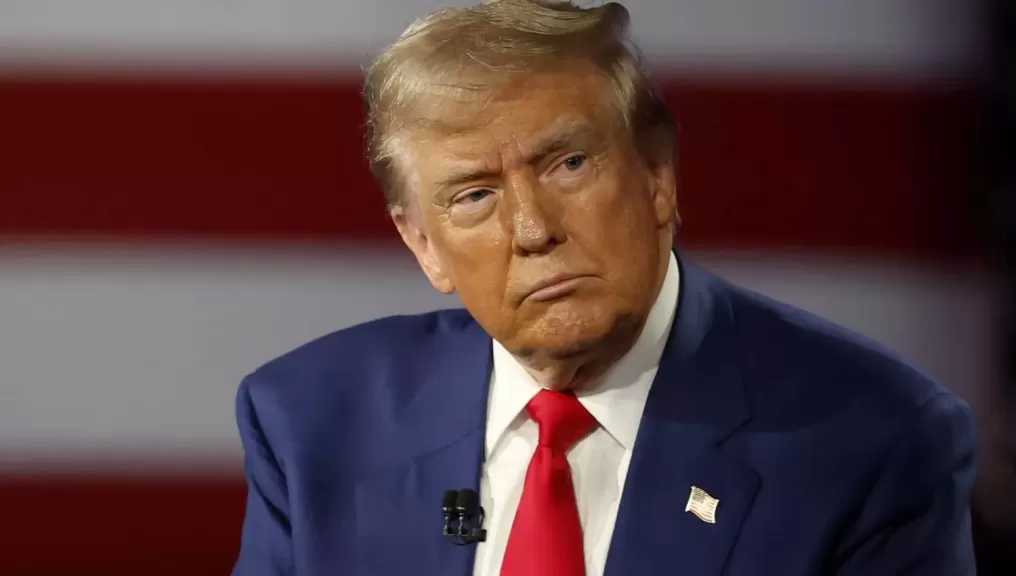 فى تحد جديد للمحكمة العليا.. ترامب يتعهد برفع الرسوم الجمركية عالميًا 10%