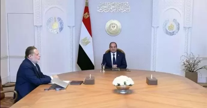 الرئيس السيسي يجتمع مع محافظ البنك المركزي المصري