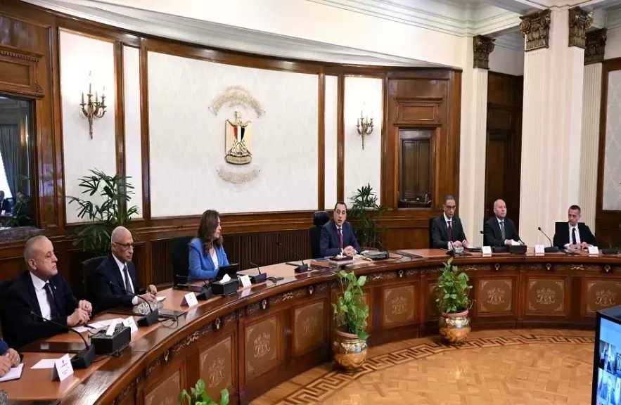 مدبولي يترأس أول اجتماع لمجلس المحافظين الجديد ويحدد الاختبار الأول