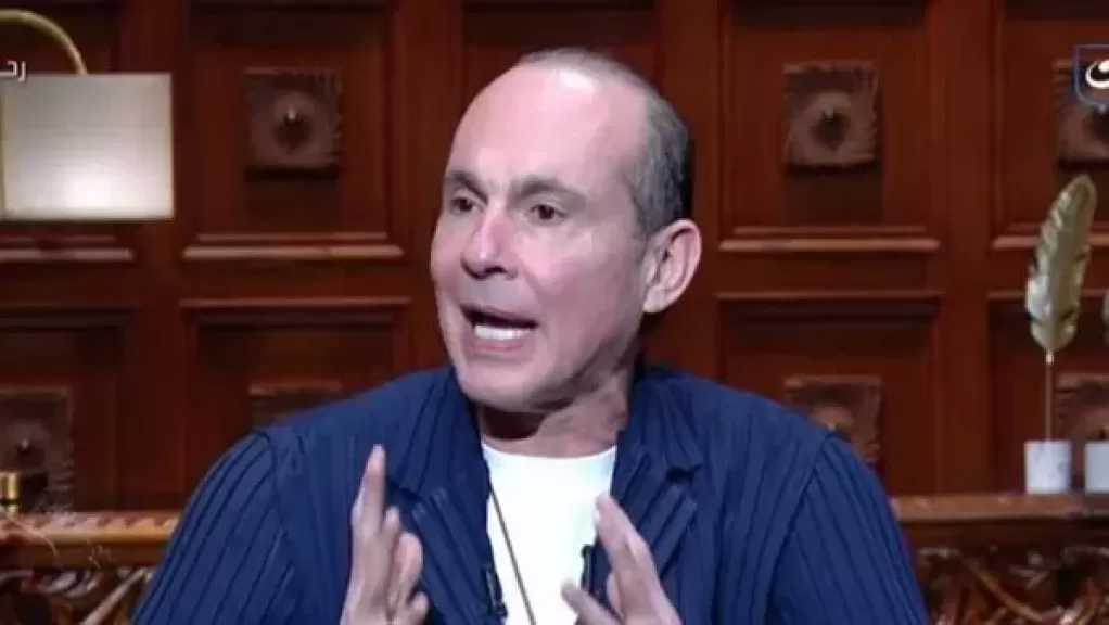 محمد فاروق: والدي كان عمدة المصريين في ليبيا.. أخذوا المصنع والبيت