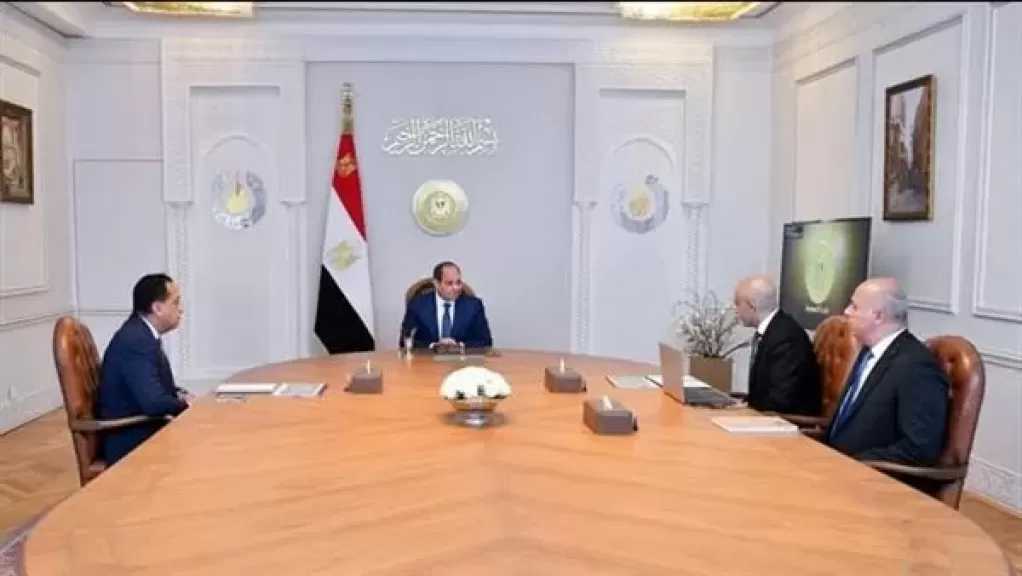 الرئيس السيسي يجتمع مع رئيس الوزراء ووزير التربية والتعليم