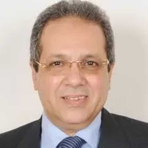 وكيل تشريعية الشيوخ يطالب المحافظين بتقديم تقارير شهرية عن انجازاتهم