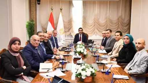وزير الشباب والرياضة يلتقي بالمنظمة المصرية لمكافحة المنشطات لبحث تعزيز التعاون