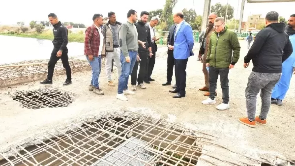 محافظ أسيوط يتفقد تطوير كوبري الحواتكة بمنفلوط ويوجه بتسريع التنفيذ مع الالتزام بمعايير الأمان