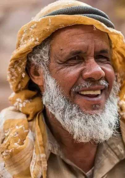 محافظ جنوب سيناء ينعى حكيم كاترين لطب الأعشاب