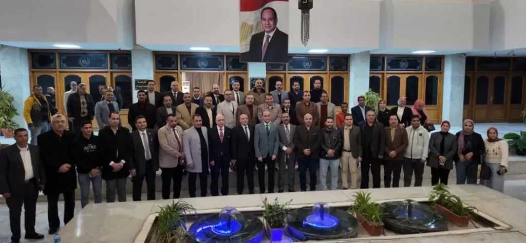 محافظ أسيوط: الإعلام شريك أصيل في التنمية والعمل الميداني هو معيار الأداء