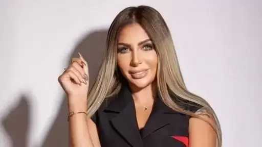 تأجيل محاكمة سارة خليفة في اتهامها بتهريب هاتف داخل السجن لـ5 مارس