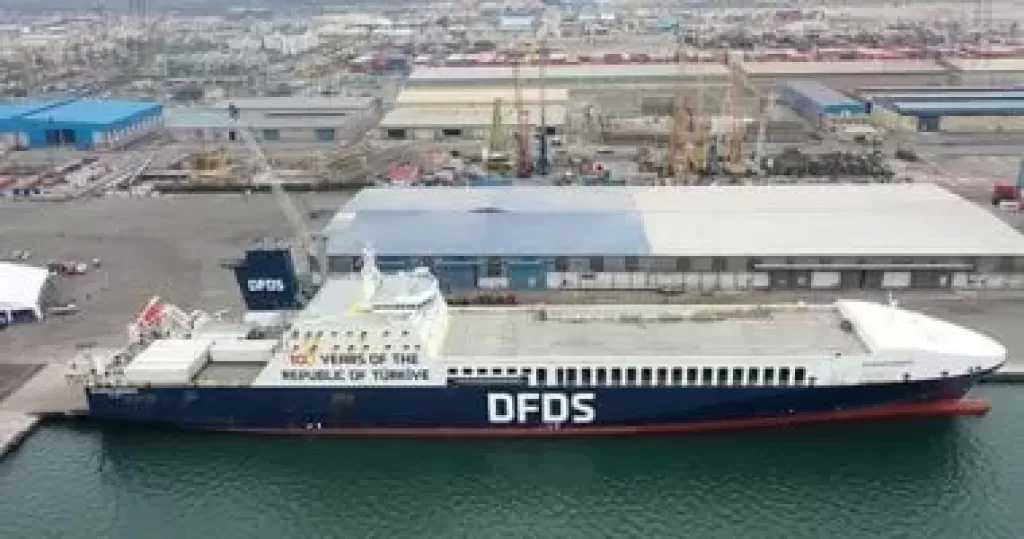 ضرائب قناة السويس تضخ 62 مليار جنيه فى خزينة الدولة خلال 7 أشهر