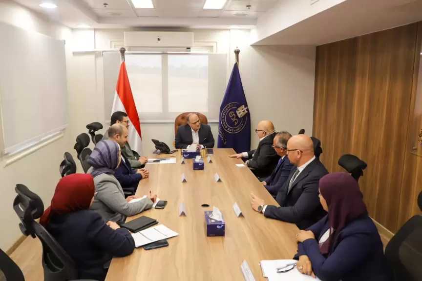 رئيس هيئة الدواء يعقد اجتماعًا مع شركة صاني فارماسيوتيكال لتعزيز التصدير الدوائي