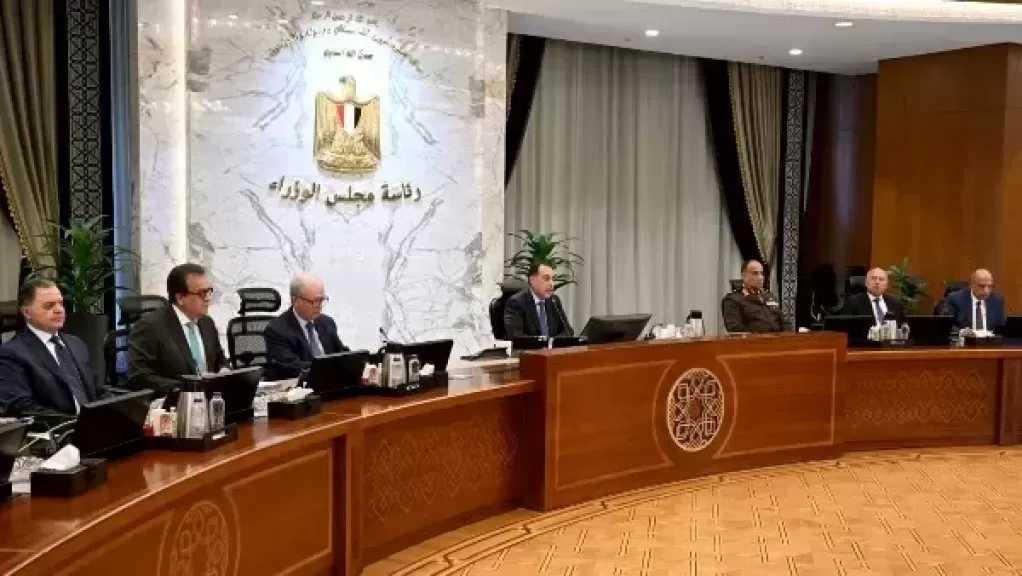 رئيس الوزراء: مخزون السلع الاستراتيجية آمن لعدة شهور.. ولن نسمح بممارسات احتكارية
