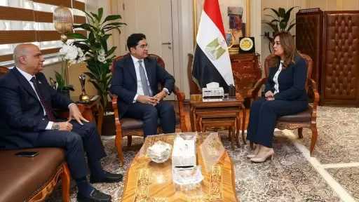 وزيرة التنمية المحلية والبيئة تلتقي عضو لجنة الشئون الدستورية والتشريعية ووكيل لجنة الإدارة المحلية بمجلس النواب