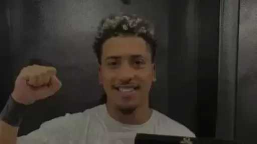 بيزيرا يحتفل بفوز الزمالك على بيراميدز وجائزة رجل المباراة