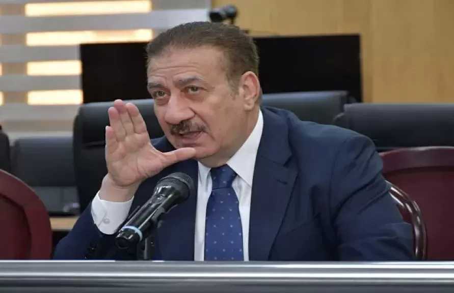 حي الضواحي في بورسعيد يزيل إشغالات شارعي العبور وشكري