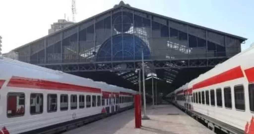 وزارة النقل تحذر من إقامة المعابر غير الشرعية على قضبان السكك الحديدية