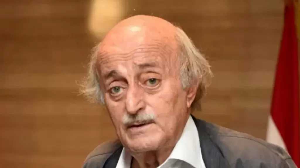 جنبلاط ينتقد إطلاق حزب الله صواريخ على إسرائيل ويدعو إلى التزام لبنان بالحياد