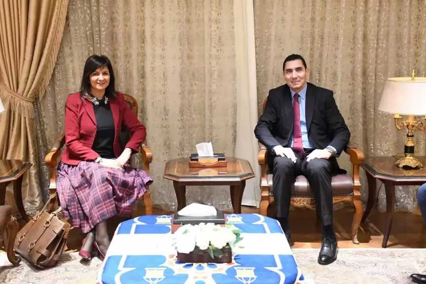 وزير الشباب والرياضة يلتقي السفيرة نبيلة مكرم لاستعراض نتائج المرحلة الأولى من مراكز السلامة النفسية والاستعداد للمرحلة الثانية
