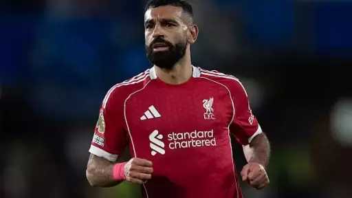 لغز محمد صلاح في ليفربول.. لماذا اختفى في أهم مواجهة؟