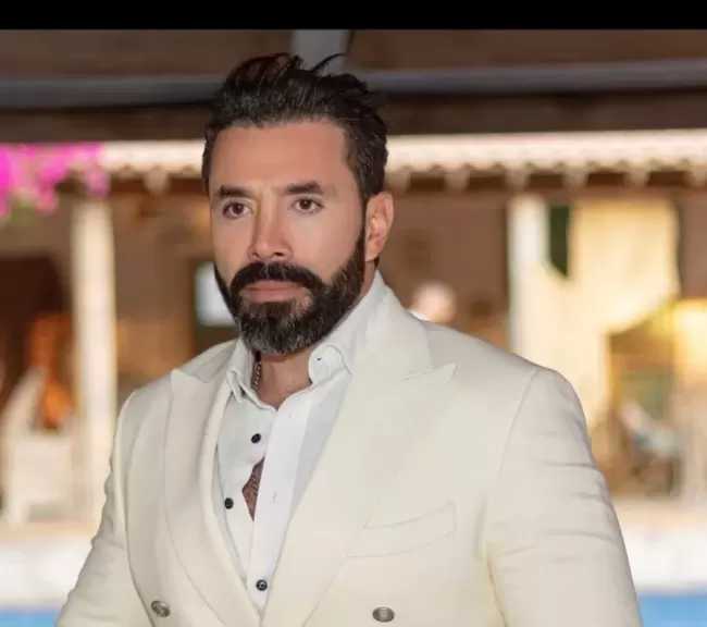 الفنان رامي وحيد: أمريكا مفيش فيها واسطة.. والتمثيل في الغربة لا يمنحك رفاهية المرض