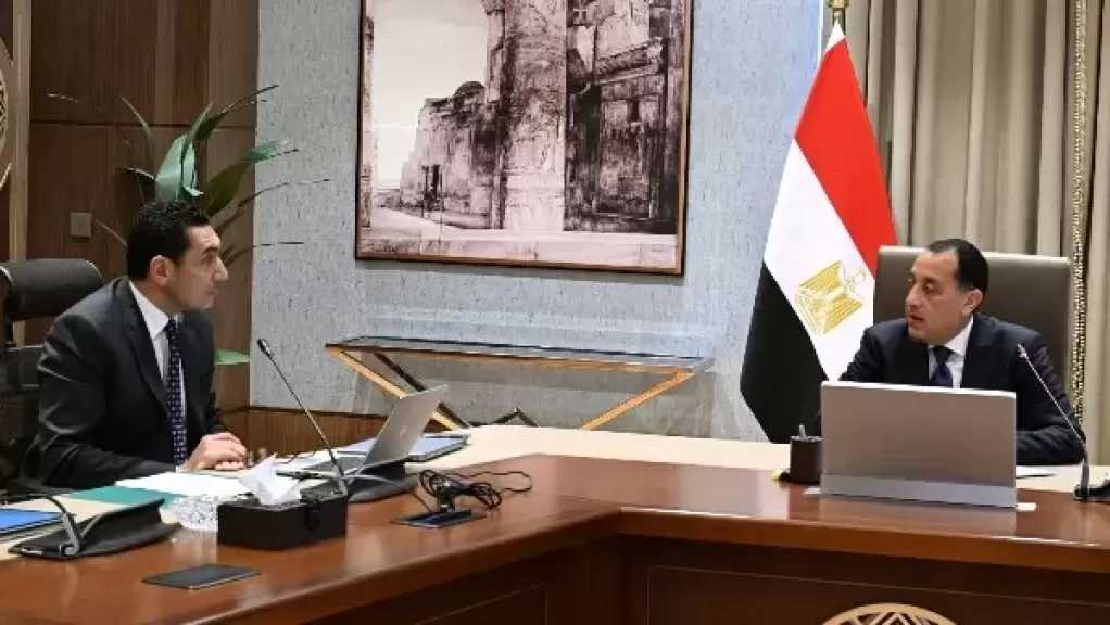 رئيس الوزراء يناقش مع جوهر نبيل محاور العمل المستقبلية لوزارة الشباب