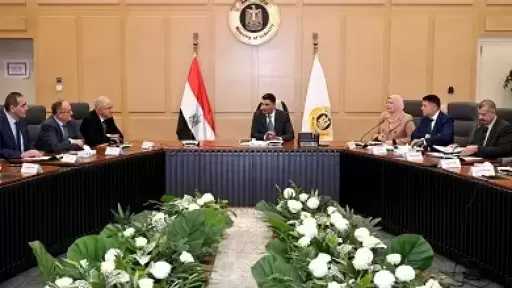 وزير الصناعة يعقد أول اجتماع مع اتحاد الصناعات والغرف الصناعية لبحث التحديات وسبل حلها
