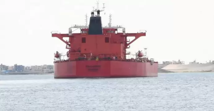 الفريق أسامة ربيع:”حركة الملاحة بالقناة منتظمة من الاتجاهين”