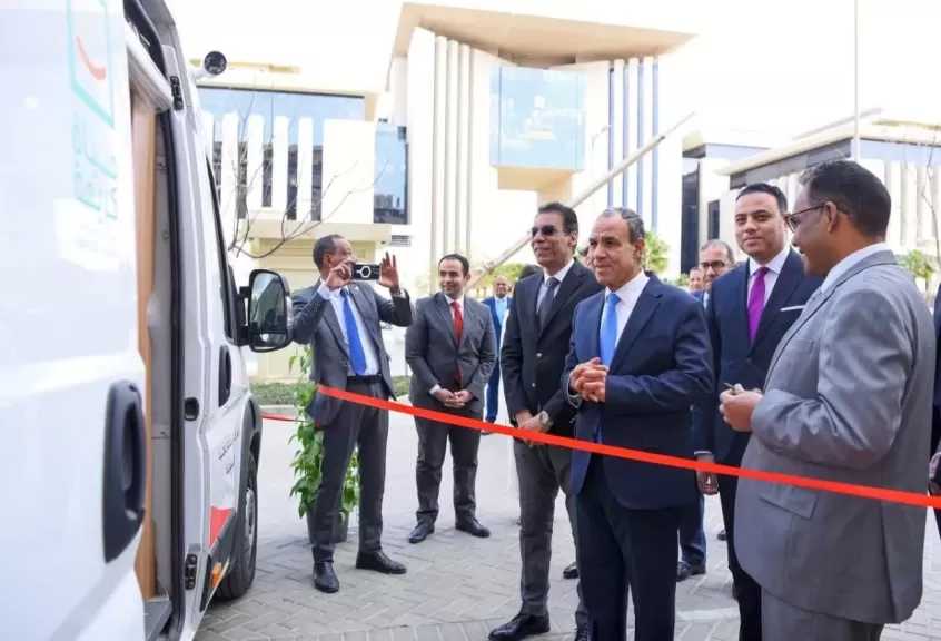 افتتاح وتشغيل مكتب تصديقات متنقل بالعاصمة الجديدة