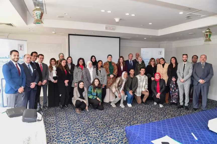 مائدة مستديرة تناقش حماية الأطفال على الإنترنت وتعزيز التوعية الرقمية| صور