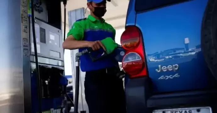 ”فاينانشيال تايمز”: الحرب على إيران تشعل أسعار الوقود في أمريكا وتدفعها لمستويات قياسية