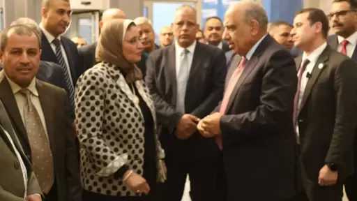 وزير الكهرباء يشارك العاملين بالمركز القومي للتحكم في الطاقة إفطارهم ويتابع سير العمل ويطمئن على جودة التغذية الكهربائية