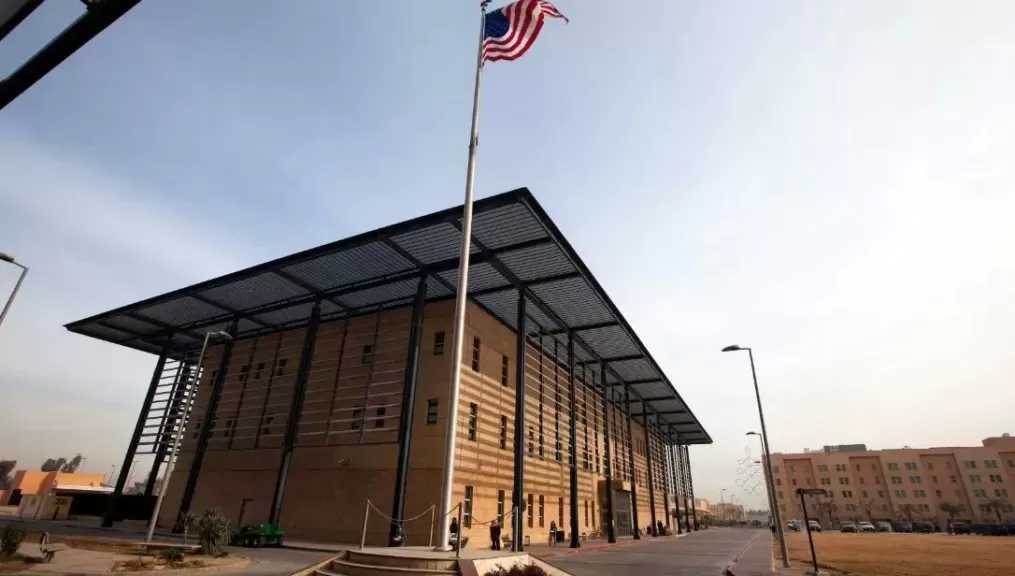 العراق يعلن تعرض محيط سجن المطار المركزي لضربات متكررة