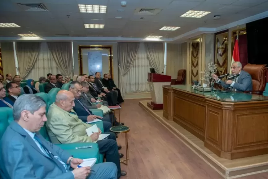 «جمبلاط» يوجّه بتعزيز الحوكمة المالية في شركات الإنتاج الحربي