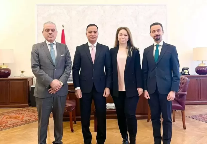 سفير مصر في روسيا يبحث تعزيز التعاون الاقتصادي مع مركز صادرات موسكو|صور