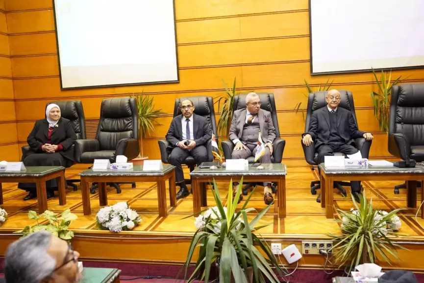 ”القومي لبحوث الإسكان” ينظم ندوة لمناقشة مسودة كود تدعيم وتقوية المنشآت الخرسانية| صور