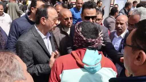 محافظ سوهاج يوجه بنقل أحد المواطنين إلى مستشفى سوهاج العام وإجراء جراحة على نفقة الدولة