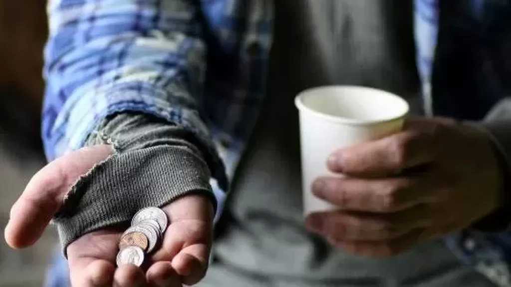 حبس رجل و9 سيدات لقيامهم باستغلال الأطفال الأحداث فى أعمال التسول في الجيزة