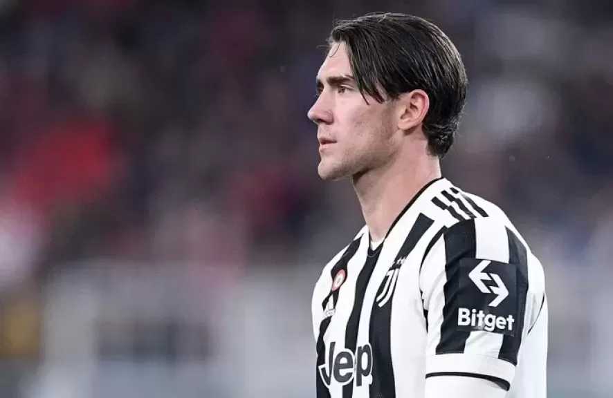 برشلونة يتراجع عن صفقة فلاهوفيتش بسبب المطالب المالية